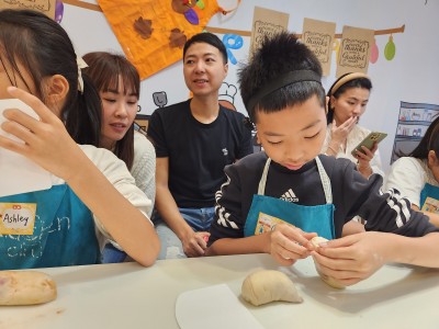 2025 THANKSGIVING Pumpkin Family Party