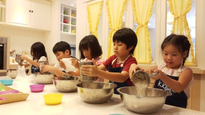 Burgers Bake it Party